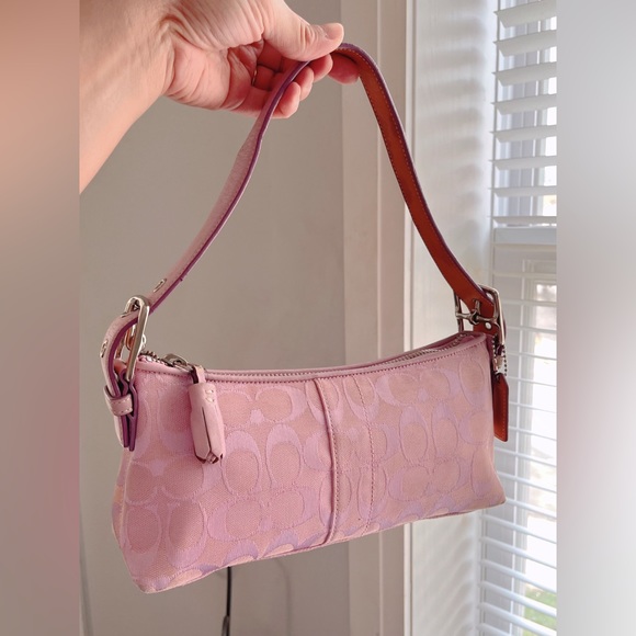 ❌SOLD FACEBOOK❌ Authentic Vintage Y2K Coach baby pink 6371 purse 🌸 - Picture 2 of 11